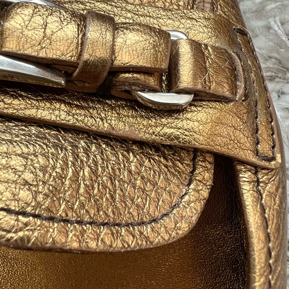 Beautiful PRADA gold leather flats - Picture 11 of 12